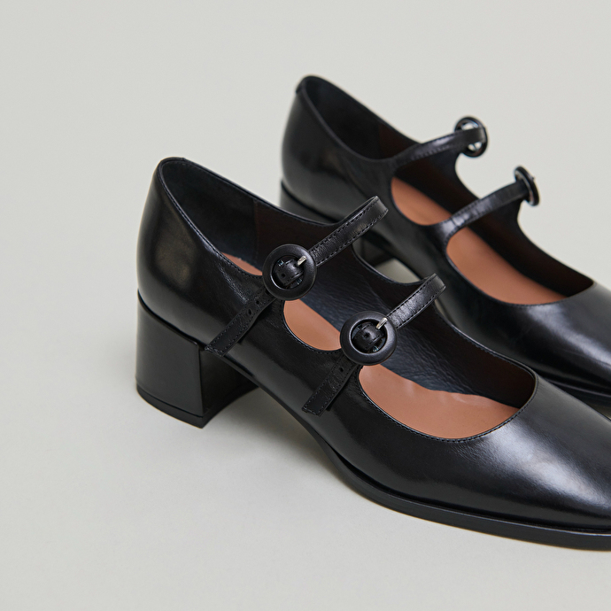 Babies à doubles brides et bouts arrondi... en cuir noir | DELOU | Jonak