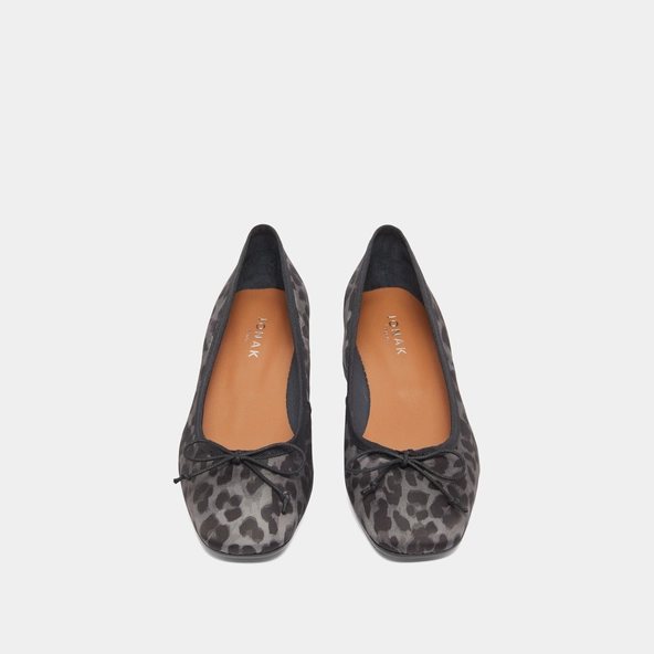 Ballerines &agrave; petits talons en textile l&eacute;opard gris | DYBIL | Jonak