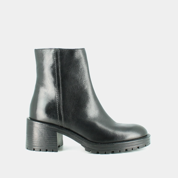 Boots &agrave; talons en cuir noir | CECILIA | Jonak
