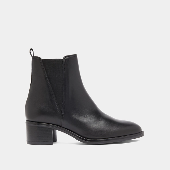 Bottines à élastiques triangulaires en cuir noir | CHILO | Jonak